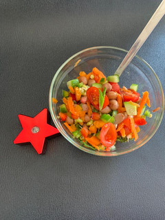 શીંગ નું સલાડ (Shing Salad Recipe In Gujarati) રેસીપી મુખ્ય ફોટો