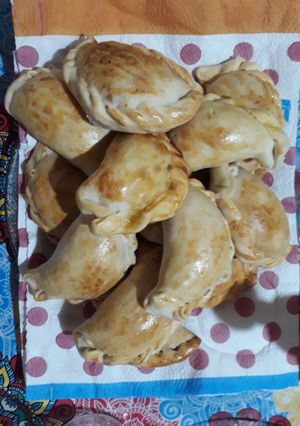 Una foto de Empanadas de pollo de kronk !!😍😍🤩🤤