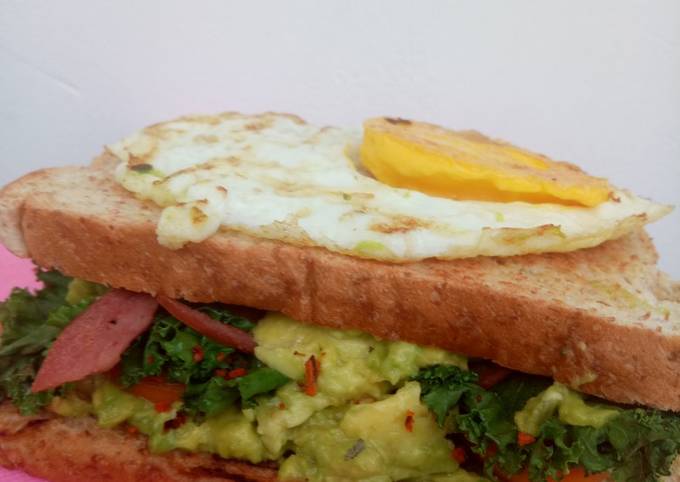 Kale Avocado Bread Toast with Egg