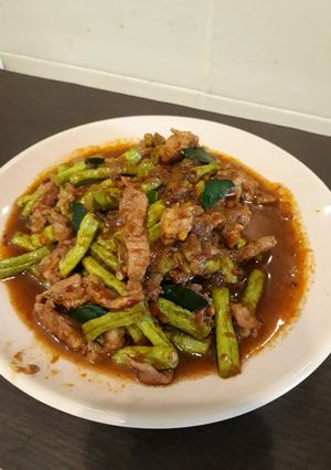 รูปของ ผัดถั่วพริกแกงแซ่บๆควัฟ