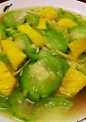 鳳梨絲瓜 的食譜成品照片
