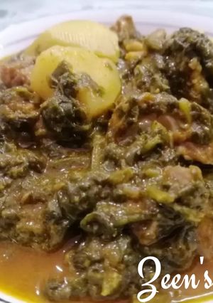 A picture of Hyderabadi Aloo Suvaa Paalak Gosht.