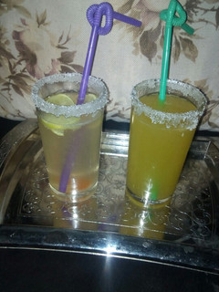 A picture of Mango mojito.