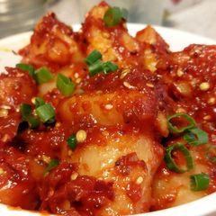 A picture of Sour spiced potatoes.
