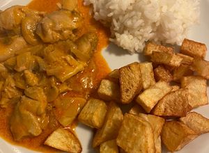 Una foto de Strogonoff de Frango/ Pollo al Strogonoff🤗