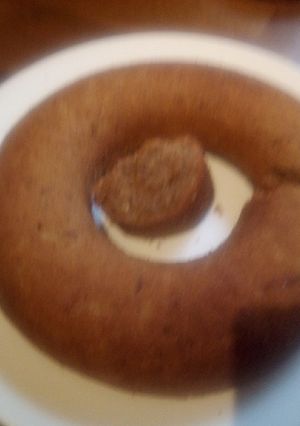 A picture of Apple ring cake.