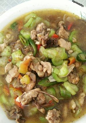 Foto resep Oseng Oyong Ayam Pedas