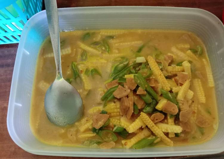 Sayur jagung muda kuah kuning