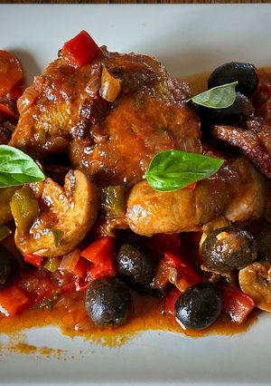 Una foto de Pollo alla cacciatora