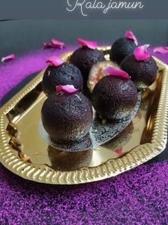 કાળા જામુન (Kala Jamun Recipe In Gujarati) રેસીપી મુખ્ય ફોટો