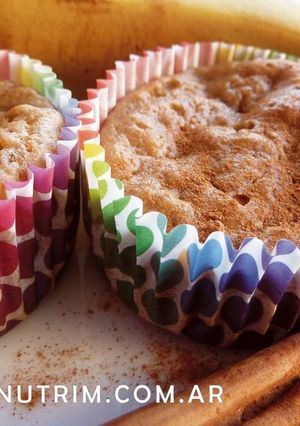 Una foto de Muffins Humedos de Banana y Canela