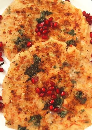 मसाला सूजी उत्तपम (Masala suji uttapam recipe in hindi) रेसिपी मुख्य फोटो
