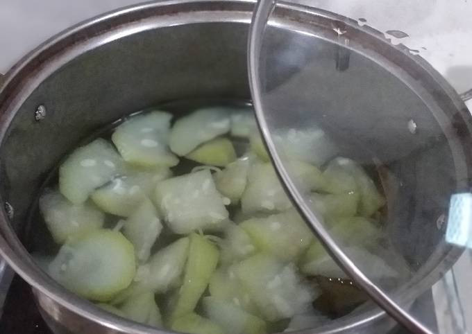 Cara Gampang Membuat Sayur Bening Labu Putih Anti Gagal