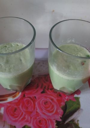 A picture of Paan mojito shots.