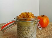 Une photo de overnight porridge