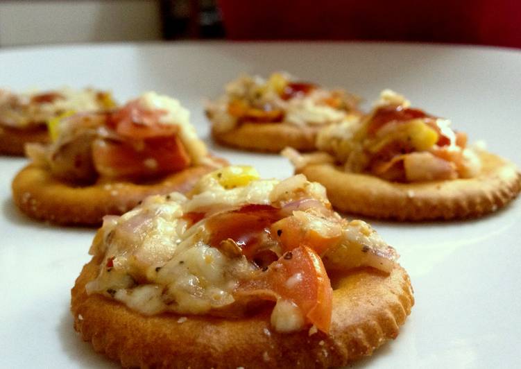 homemade Cracker Canapés | how long to cook Cracker Canapés