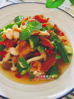 涼拌黃瓜蒲燒鰻 的食譜成品照片