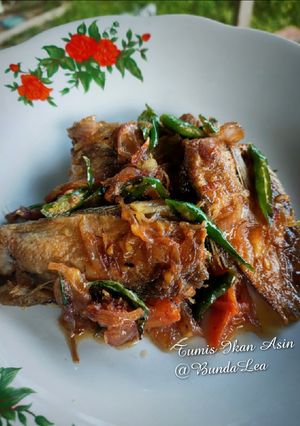 Foto resep Tumis ikan Asin