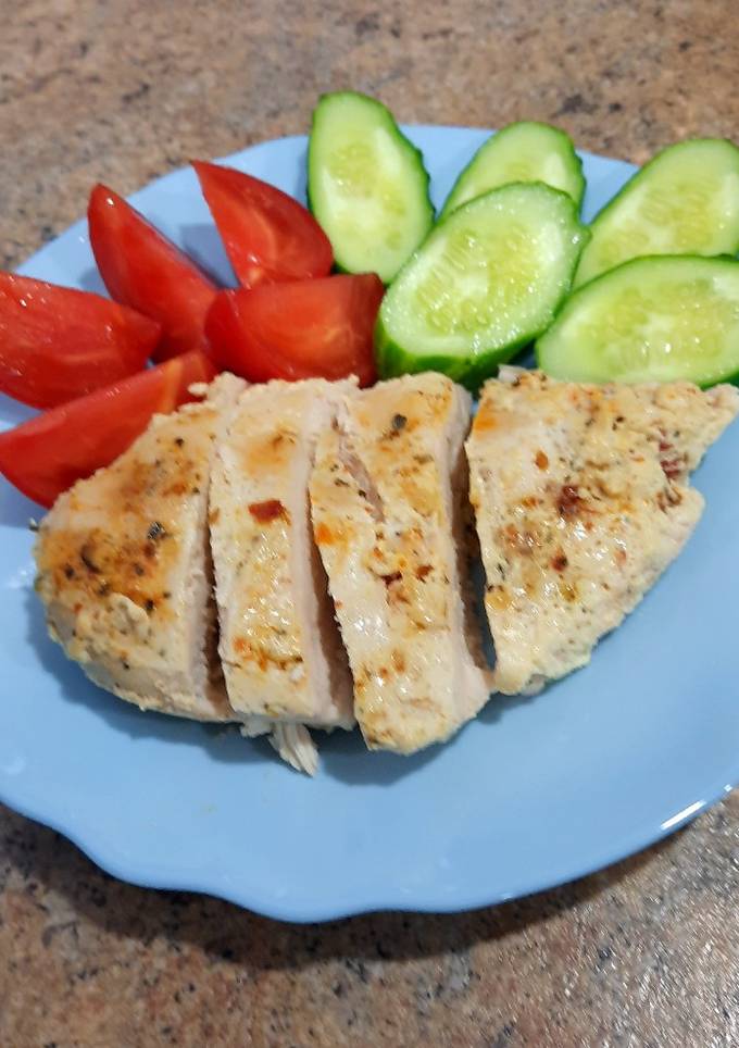 Куряче філе, запечене в духовці
