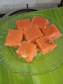 ஆரஞ்சு ரவா டிலைட் (Orange Rava Delight Recipe in Tamil) செய்முறை முக்கிய புகைப்படம்