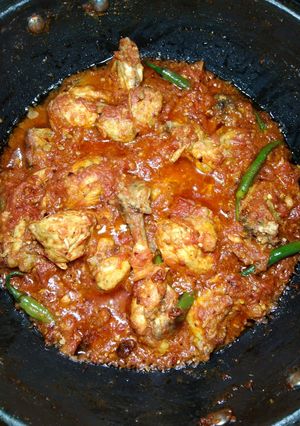 A picture of Red Chicken Karahi.