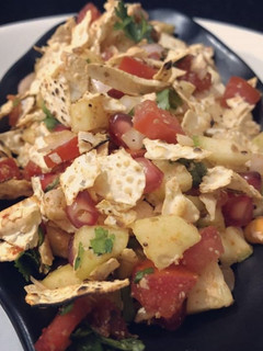 પાપડ સલાડ(Papad Salad Recipe in Gujarati) રેસીપી મુખ્ય ફોટો