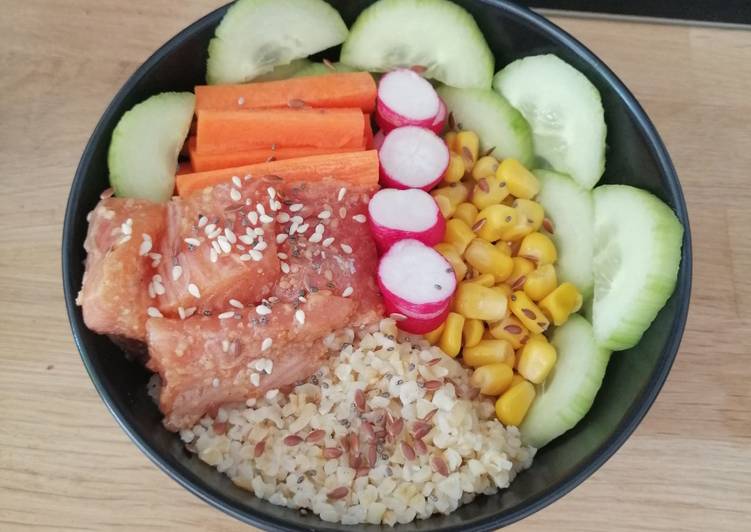 Comment Servir Pokebowl saumon recette hawaïenne