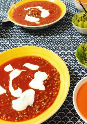 Une photo de ⭐⭐Soupe lentilles tomates et épices