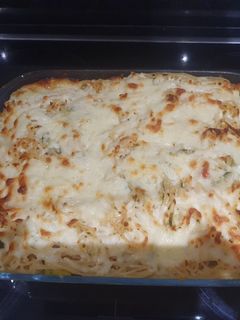 Tejszínes fokhagymás cukkinis tészta recept fotója