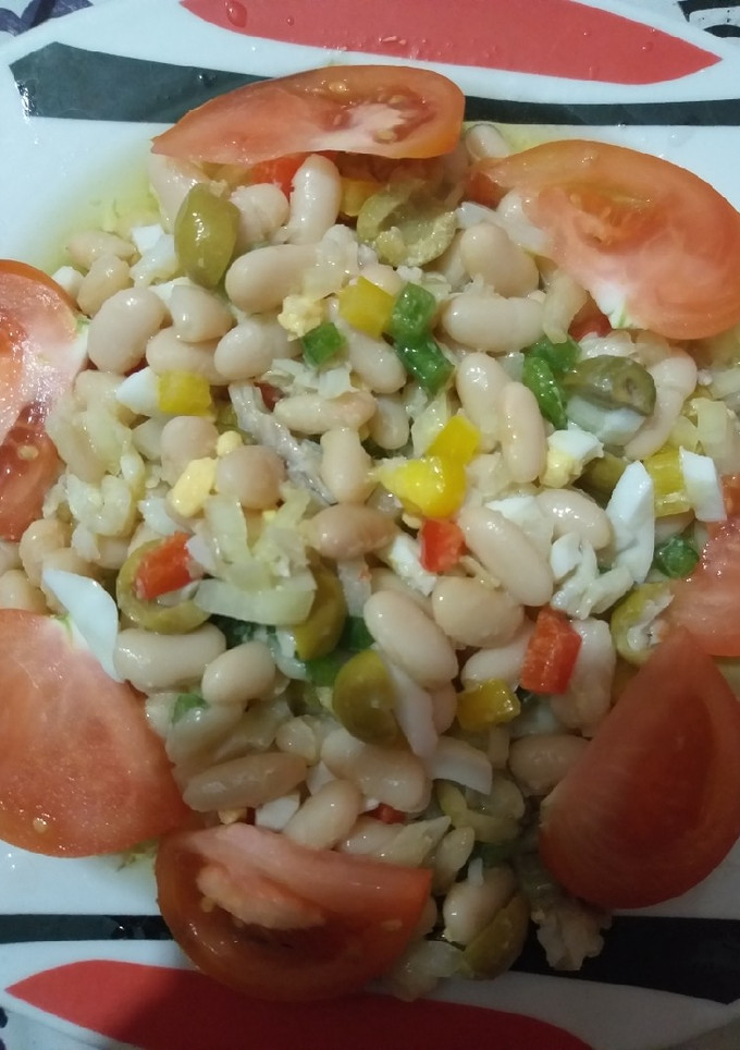 Una foto de Esqueixada de bacalao