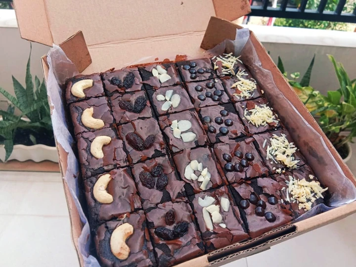 Cara Mudah Menyiapkan Resep Fudgy brownies shiny oven tangkring,tanpa loyang sekat yang Lezat Anti Ribet, Sempurna