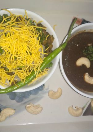 मटर चाट मार्केट स्टाइल (matar chaat market style reicpe in Hindi) रेसिपी मुख्य फोटो