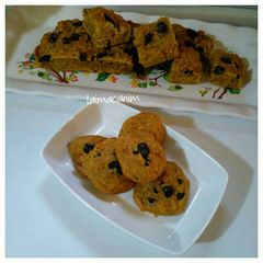 A picture of Pumpkin cookies.