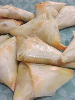 Una foto de Samosas de pollo