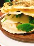 Quesadillas Extra Grande en Pan Árabe