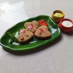 A picture of ​💖 Lovely Heart-Shaped Fusion Upma Bites.