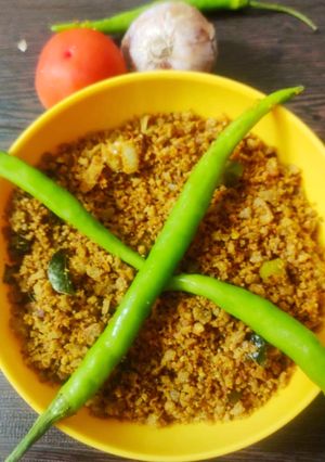 बाजरी की रोटी का नमकीन चूरमा (Bazri ki roti ka namkeen churma recipe in hindi) रेसिपी मुख्य फोटो
