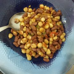 Githeri/mixed corn and red beans A picture of Githeri/mixed corn and red beans.