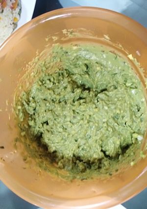 Una foto de Guacamole suave