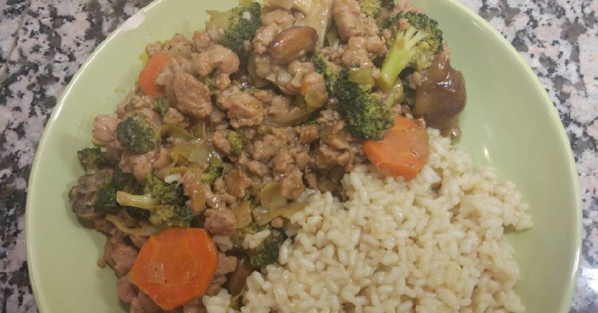 Pollo con brócoli y almendras estilo comida china Receta de Dale Candela-  Cookpad