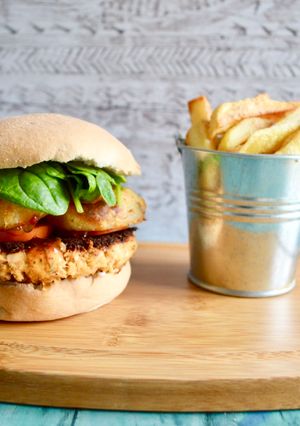 A picture of Salmon Thai Burgers.