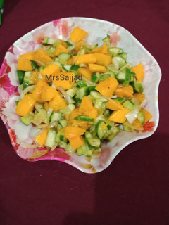 A picture of Mango Salad.