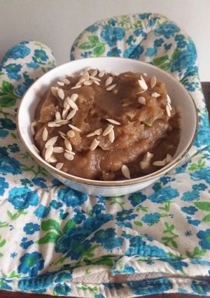 A picture of Water chestnut halwa.
