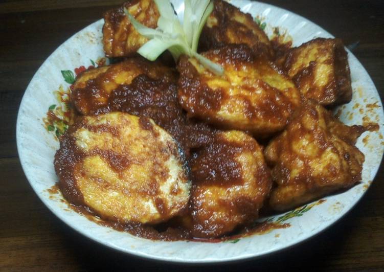 Telur balado