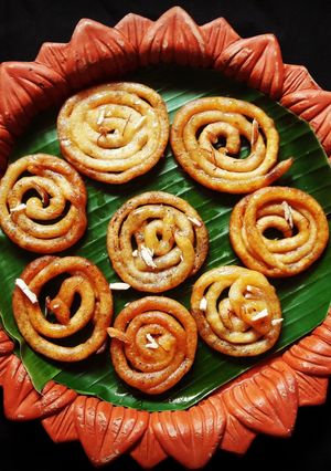 জিলাপি (jilapi recipe in Bengali) রেসিপির প্রধান ছবি