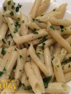 Una foto de Macarrones "Aglio e Olio"