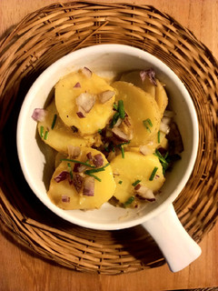 Una foto de Ensalada de papas vienesa