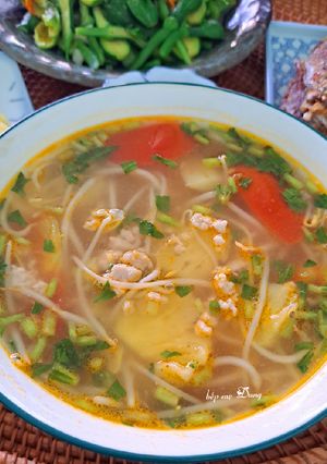Hình của món Canh chua thịt bằm.
