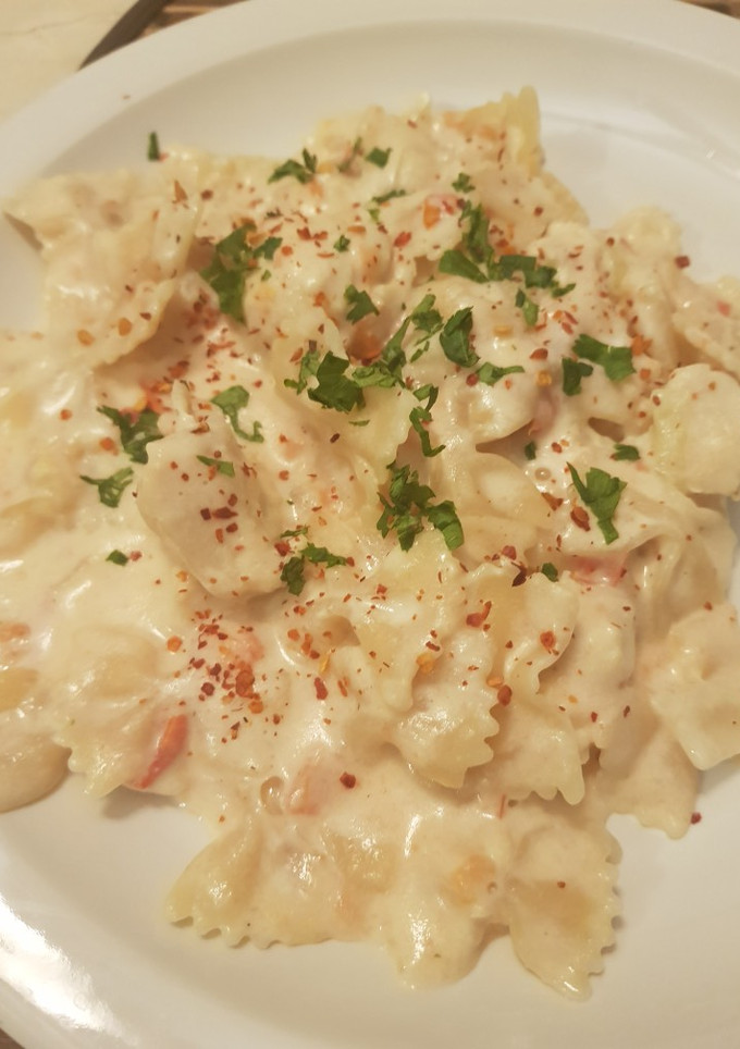 Una foto de Pasta con pollo