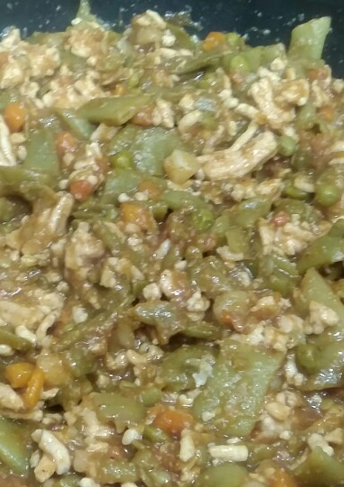 Una foto de Judías verdes con carne picada a la barbacoa